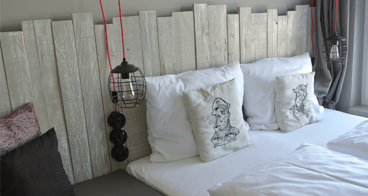 deutschland-in-der-ostsee-surfen-surfhotel-bretterbude-01