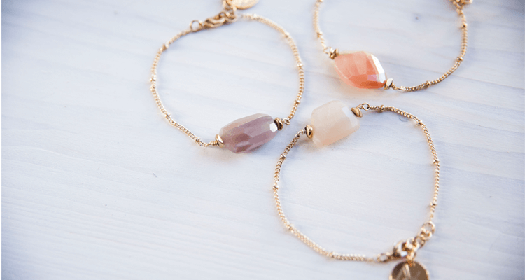 schmuck-fuer-surfer-naiona-armbaender